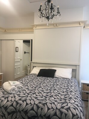 Standard Room, Queen Ensuite - Sahara Motels (Dunedin)