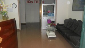 Unclassified image, 2 of 36, button - Hoa Thinh Hotel (Ho Chi Minh City)
