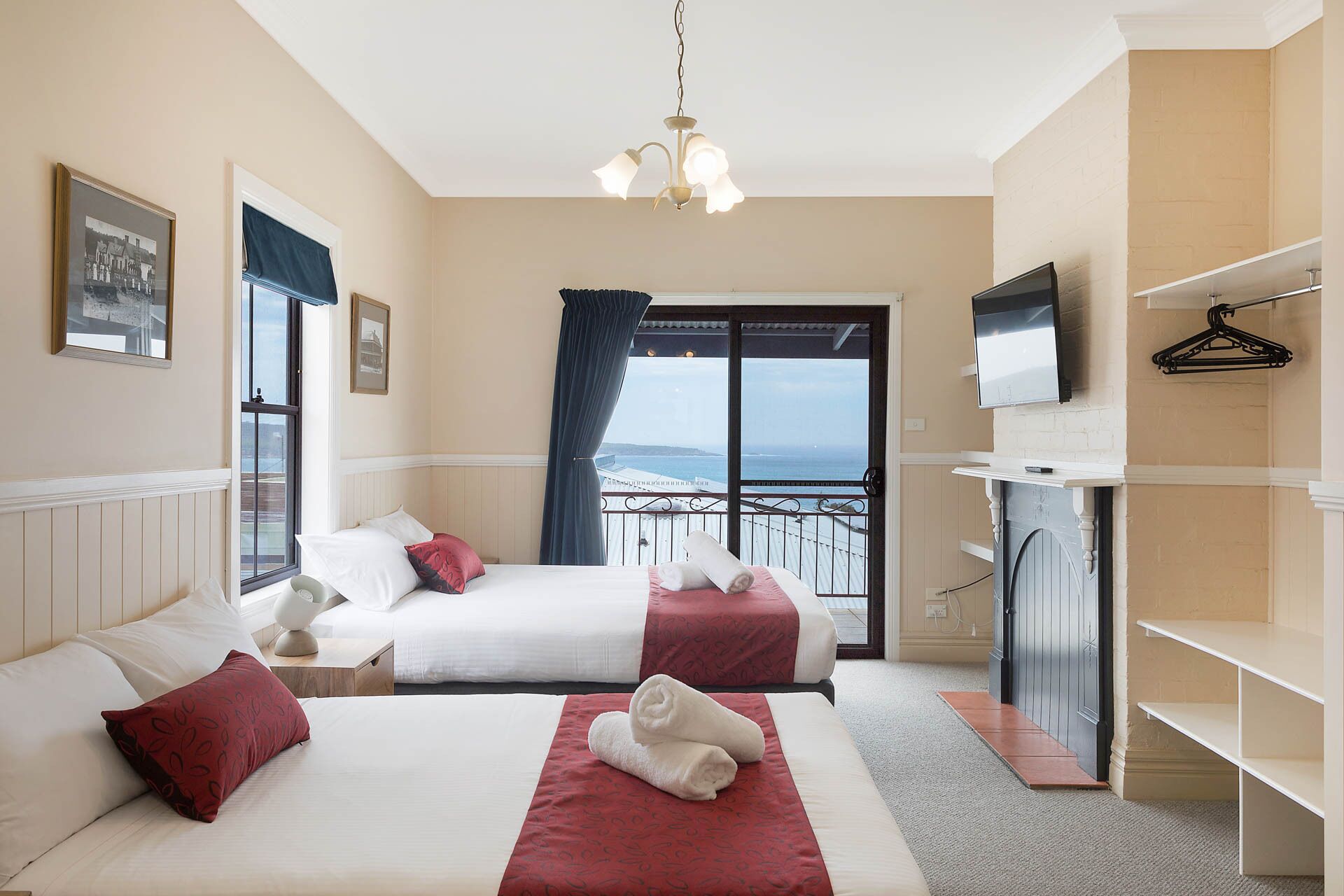 The Residence (Deluxe 3 Bedroom Apartment with Panoramic Sea View) | Iron/ironing board, free WiFi, bed sheets