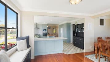 The Residence (Deluxe 3 Bedroom Apartment with Panoramic Sea View) | Living area | 26-inch LCD TV with digital channels, TV, DVD player