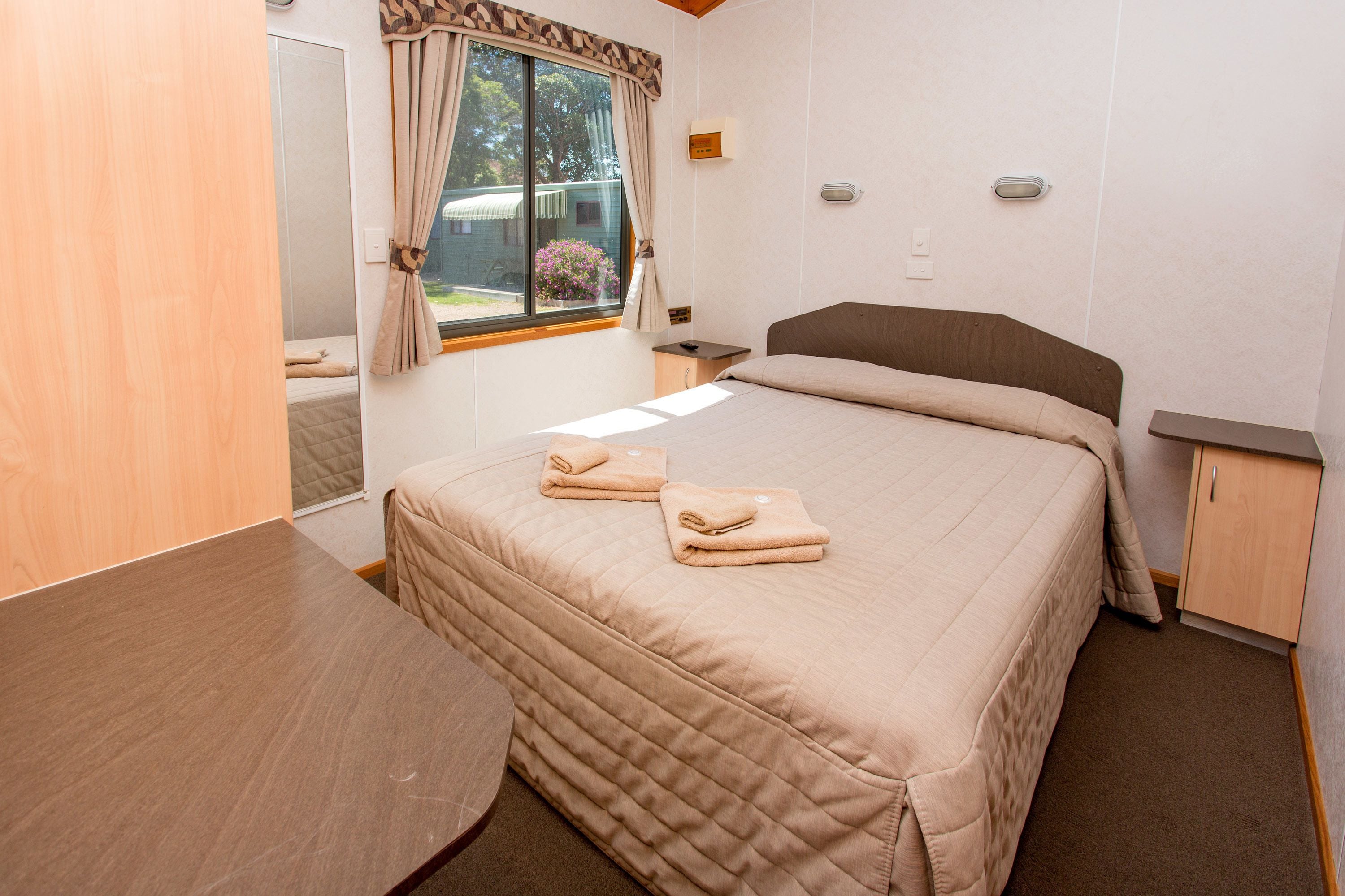 1 Bedroom Villa | Iron/ironing board, bed sheets