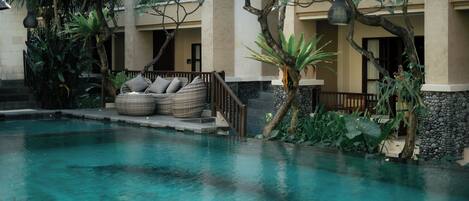 Alberca al aire libre