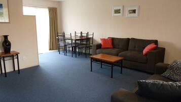 Two Bedroom Apartment with Spa Bath