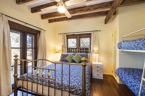 Standard-Suite, Mehrere Schlafzimmer, Nichtraucher, Küche (Maggies Cottage) | Bettwäsche