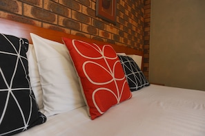 Quarto luxo (Delux Room) | Roupas de cama premium, frigobar, cofres nos quartos, berços (sobretaxa)