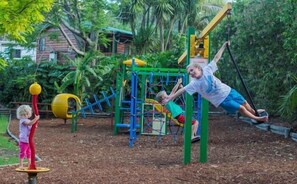 Children’s play area – outdoor
