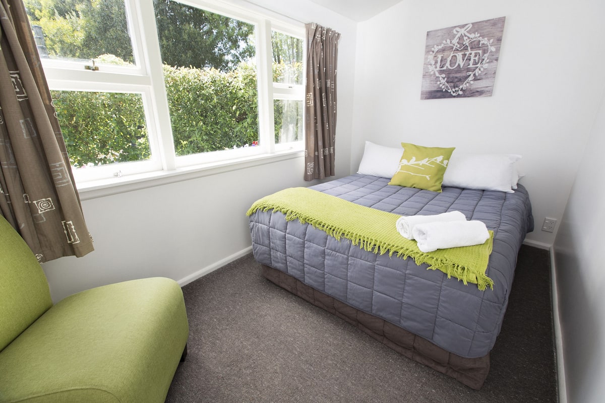 The Cottage | 1 Schlafzimmer, individuell dekoriert, individuell eingerichtet