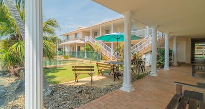Santa Fe Motel & Holiday Units