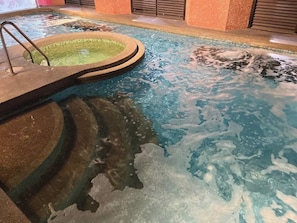 Sauna seca, sauna a vapor, reflexologia