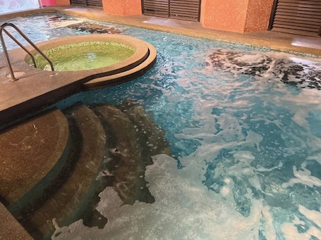 Un sauna, baño turco, reflexología