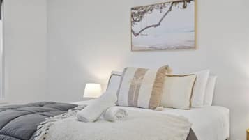 2 Bedroom Courtyard Unit