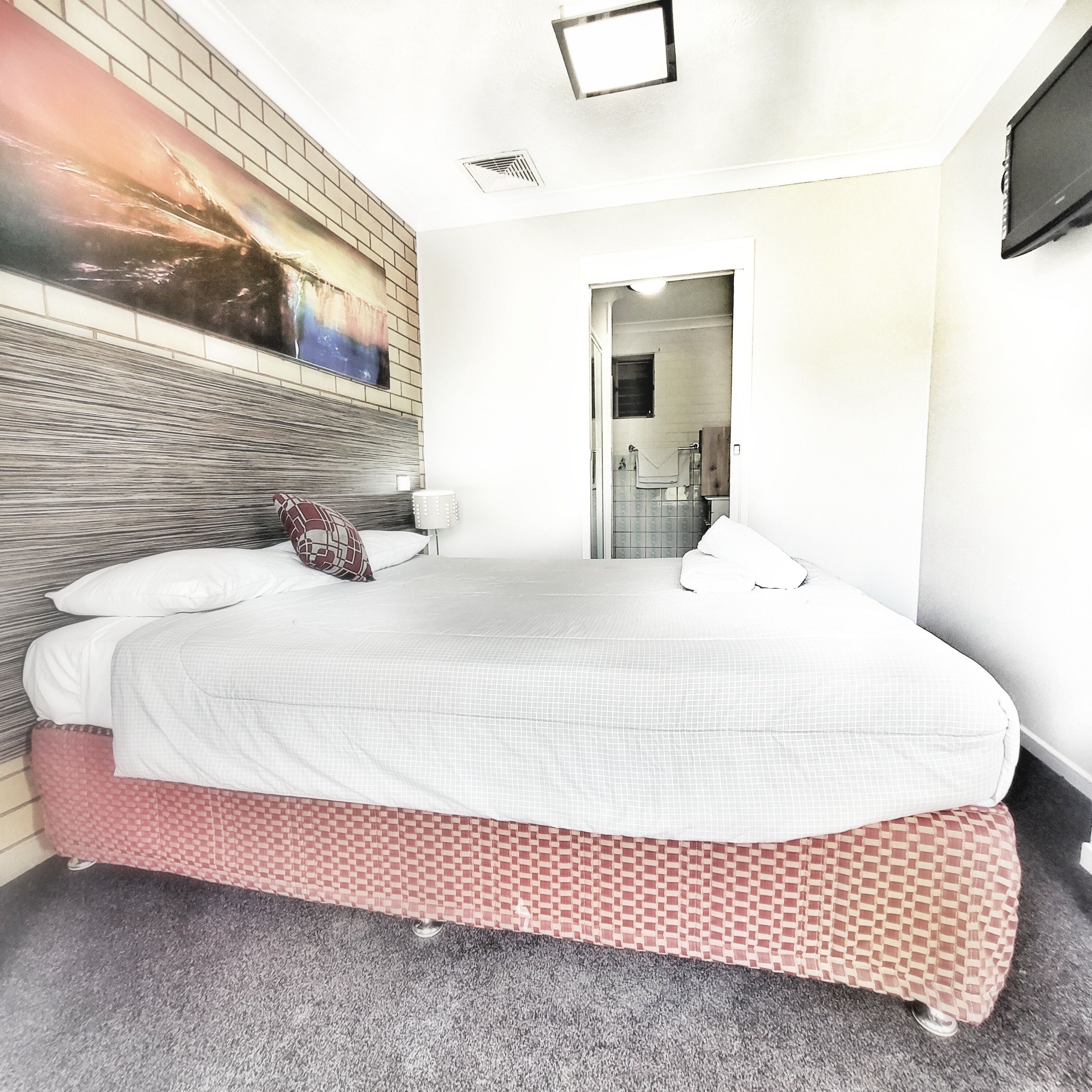 Desk, blackout drapes, iron/ironing board, free WiFi