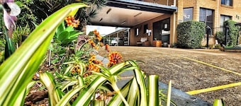 A Raceview Motor Inn