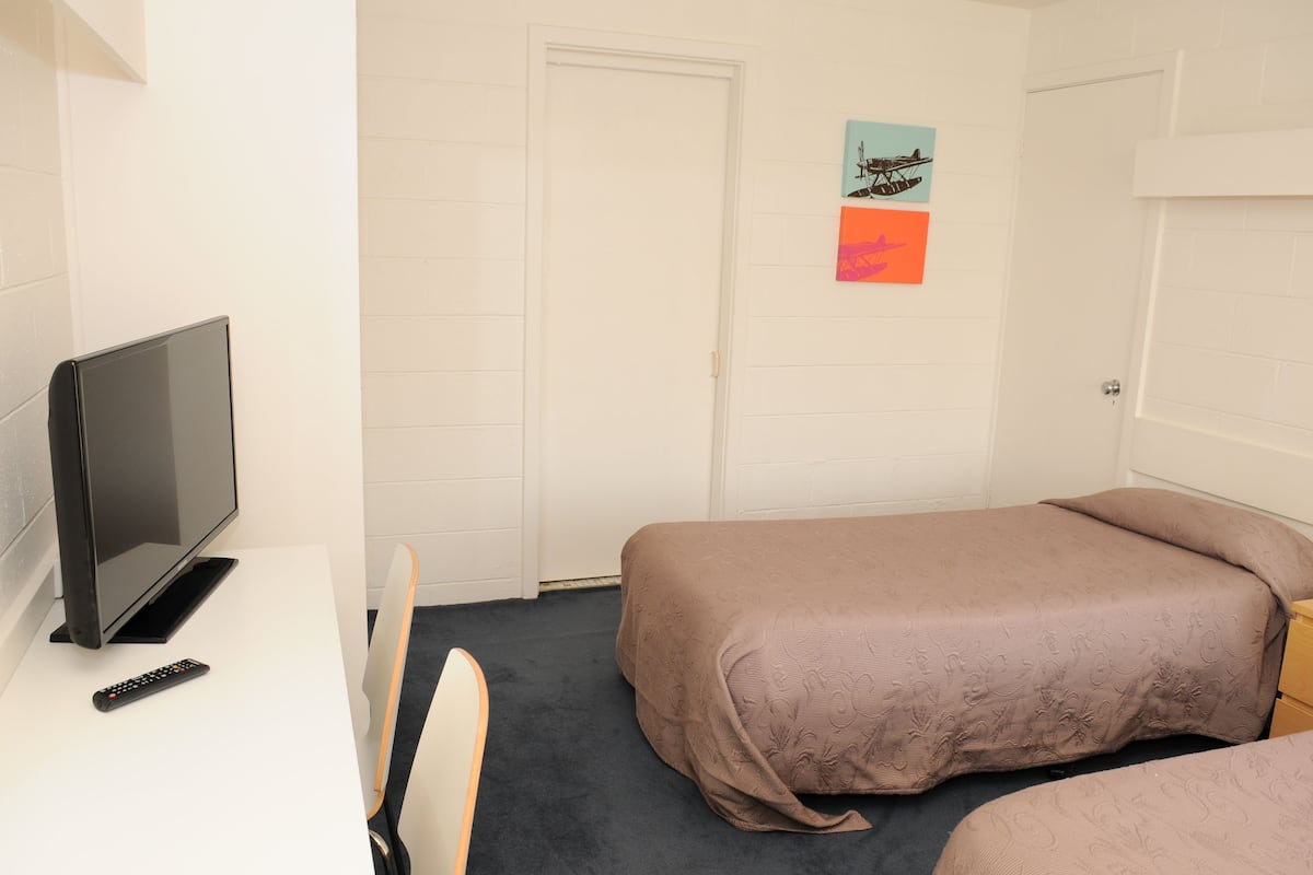 Standard Room (Interconnecting room) | Cots/infant beds, free WiFi, bed sheets
