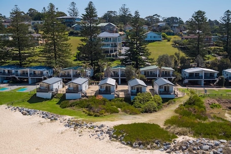 Exterior. Tuross Beach Cabins & Campsites