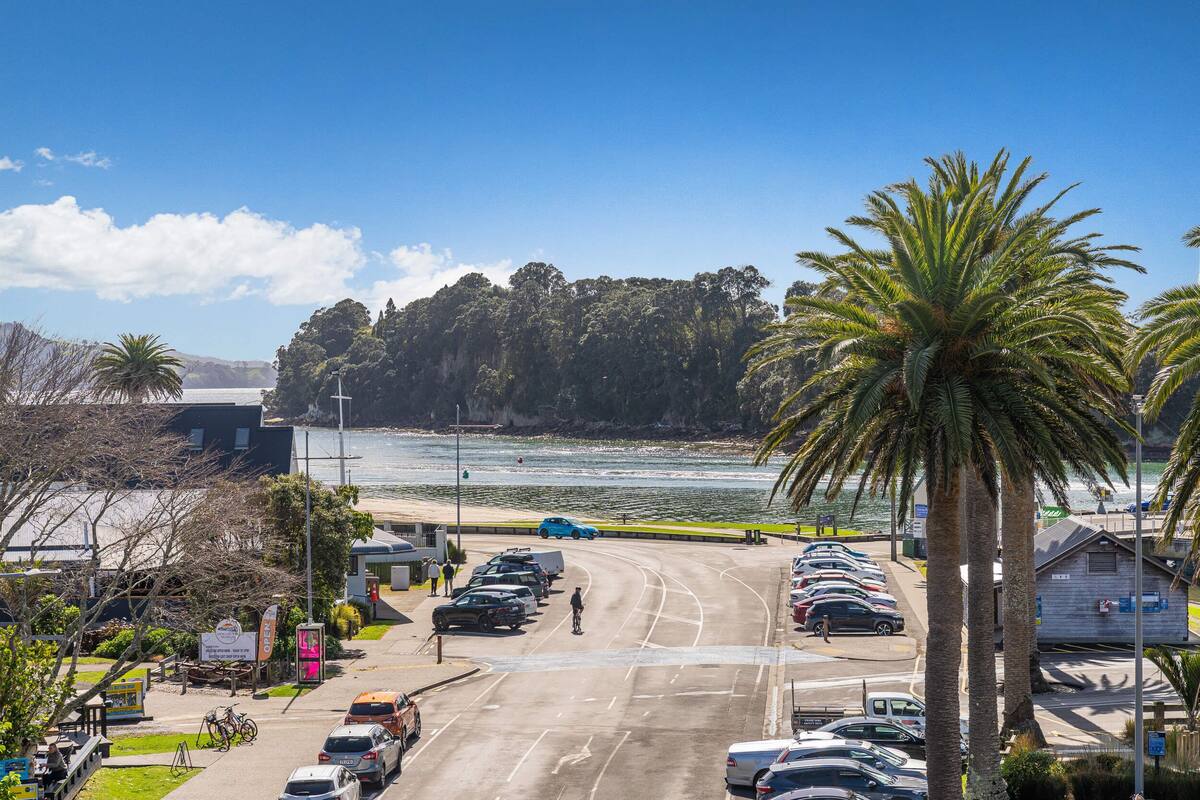 Presidential Apartment, 3 Bedrooms, Sea View | Water view