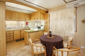 Family Cabin | Private kitchen
