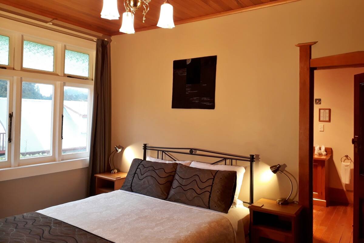 Standardzimmer, Nichtraucher (Standard Queen) | Hochwertige Bettwaren, kostenloses WLAN