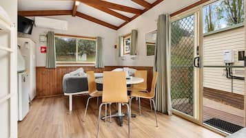 Cabin No Ensuite | In-room dining