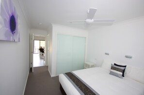 Standard Suite, 2 Bedrooms, Non Smoking, Kitchen (Riverside Villa) | Iron/ironing board, WiFi, bed sheets