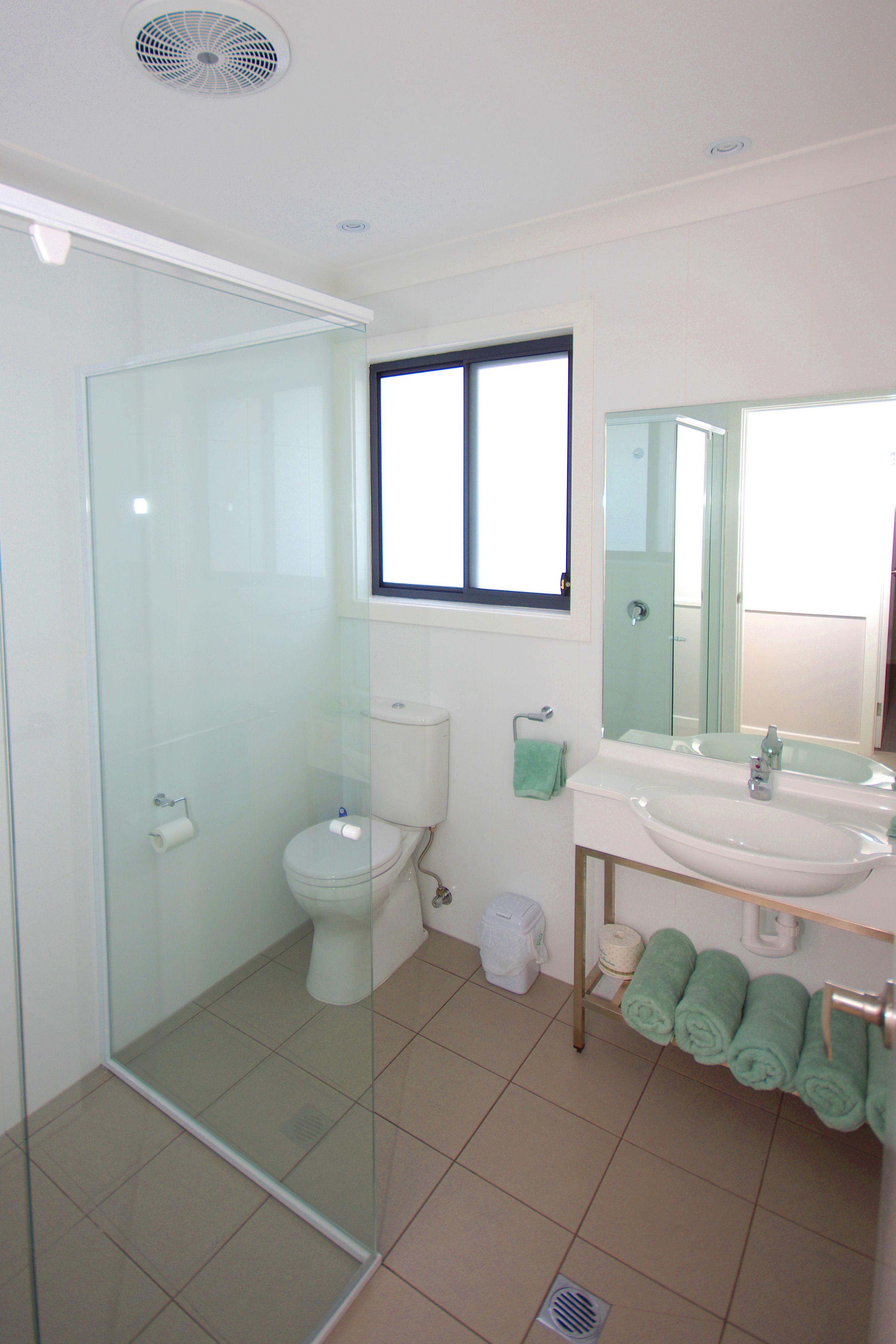 Standard Suite, 2 Bedrooms, Non Smoking, Kitchen (Riverside Villa) | Bathroom | Shower, hair dryer, towels