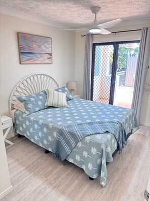 Căn hộ Tiêu chuẩn, 3 phòng ngủ, bếp | Khu vực làm việc phù hợp cho laptop, bàn ủi/dụng cụ ủi quần áo 