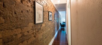 Hampton Court Apartments