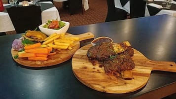 Alimentos y bebidas