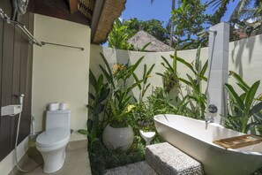 Villa, 2 Bedrooms | Bathroom - Lodtunduh Sari (Ubud)