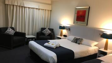 Deluxe Room, Non Smoking, Kitchenette (4 Star Deluxe) | Iron/ironing board, free WiFi