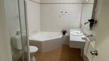 Deluxe Room, Non Smoking, Kitchenette (4 Star Spa Deluxe Room)