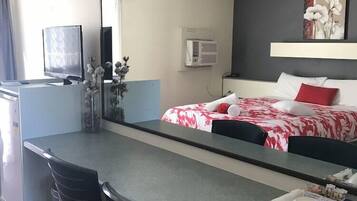 Iron/ironing board, free cribs/infant beds, WiFi