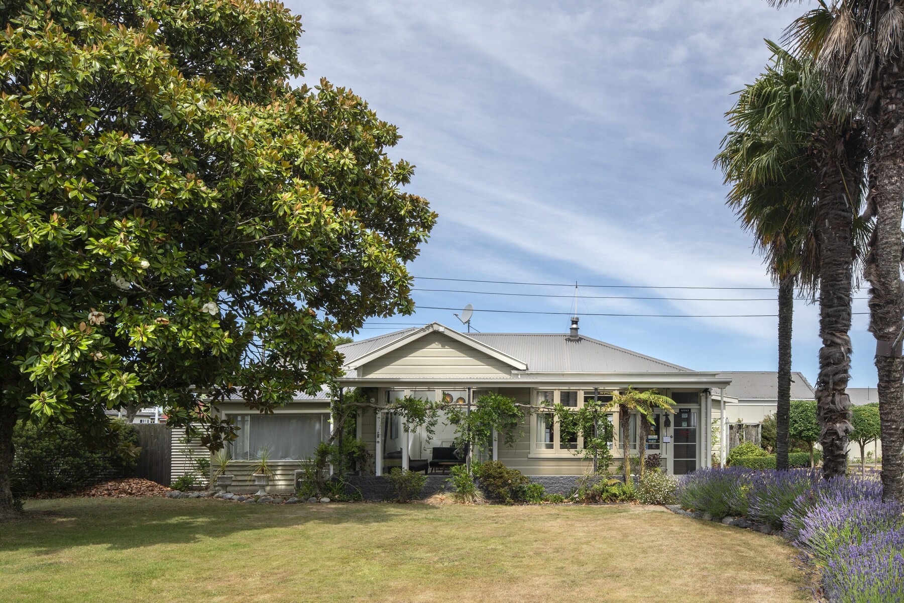 Villa | Garden view