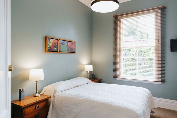 Habitación estándar, para no fumadores (Kilmore Room) | Tabla de planchar con plancha y wifi gratis 