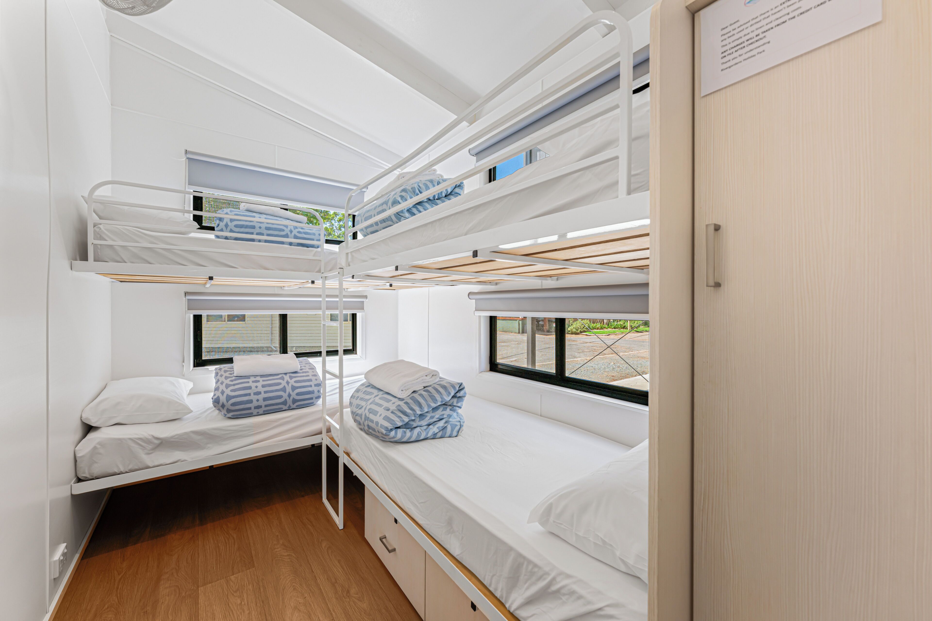 Executive Cabin, 2 Bedrooms, River View | 2 bedrooms, iron/ironing board, free WiFi, bed sheets
