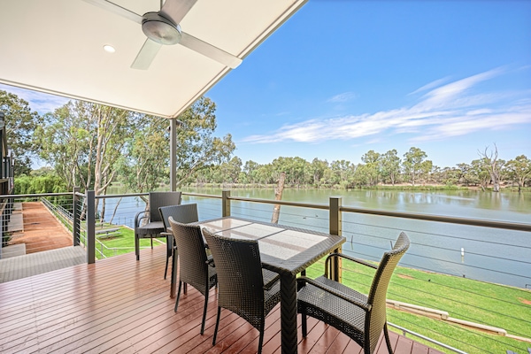 Elevated Riverfront Cabin | Terrace/patio