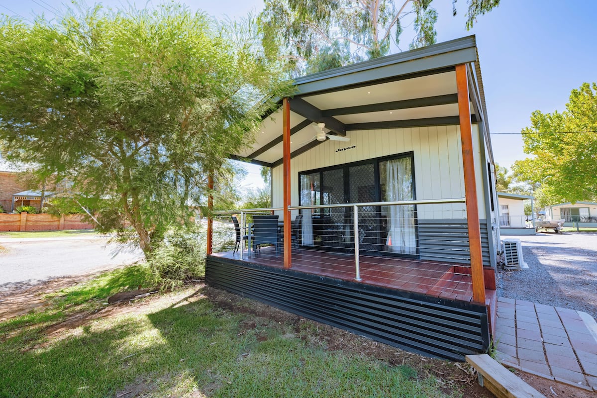 Executive Cabin, 2 Bedrooms, River View | Terrace/patio