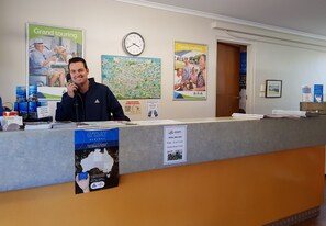Reception - Rivergardens Holiday Park (Gol Gol)