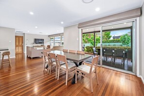 Duplex, 2 Bedrooms, Non Smoking, Kitchen | Living area | 32-inch LCD TV with digital channels, TV, Netflix