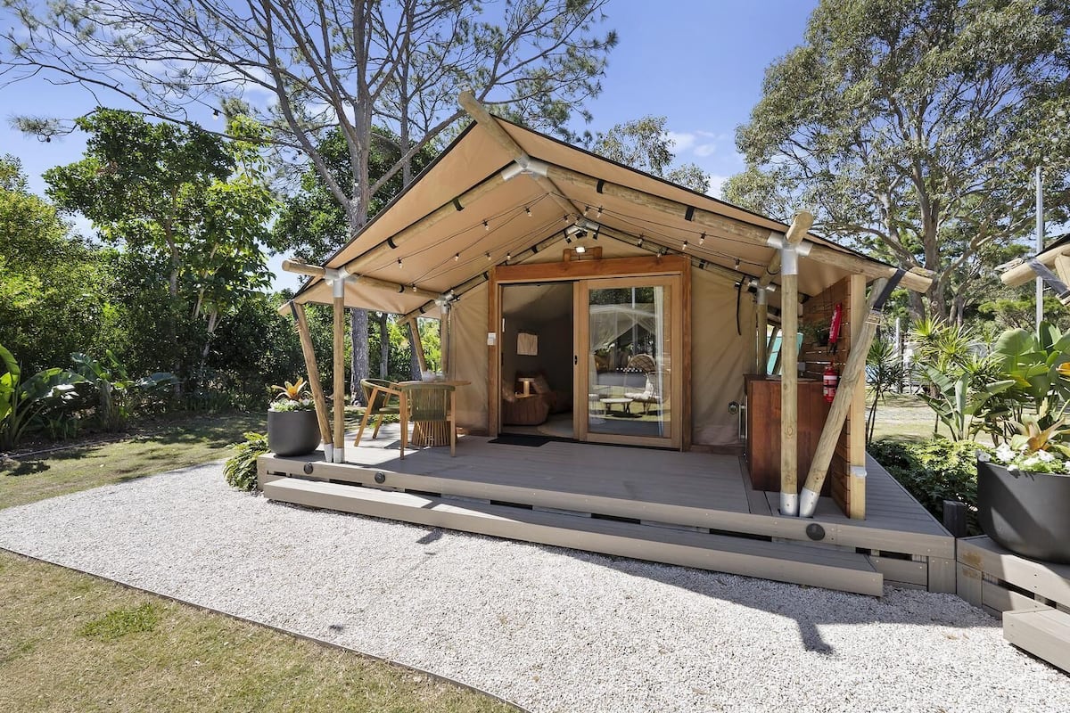 HIdeaway Tent (Shared Bathroom)