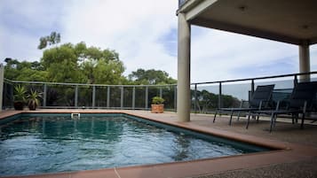 Seasonal outdoor pool, sun loungers