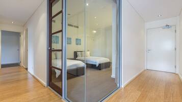 Family Apartment, 3 Bedrooms | 3 bedrooms, premium bedding, desk, blackout drapes