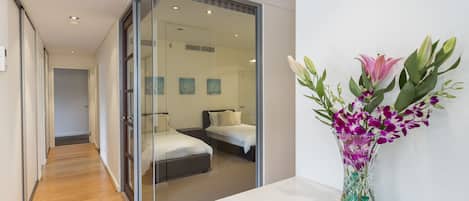 Family Apartment, 3 Bedrooms | 3 bedrooms, premium bedding, desk, blackout drapes