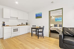 Desk, laptop workspace, iron/ironing board, free WiFi