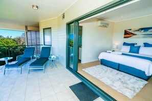 3 bedrooms, Egyptian cotton sheets, premium bedding, iron/ironing board - Loka Santi (Agnes Water)