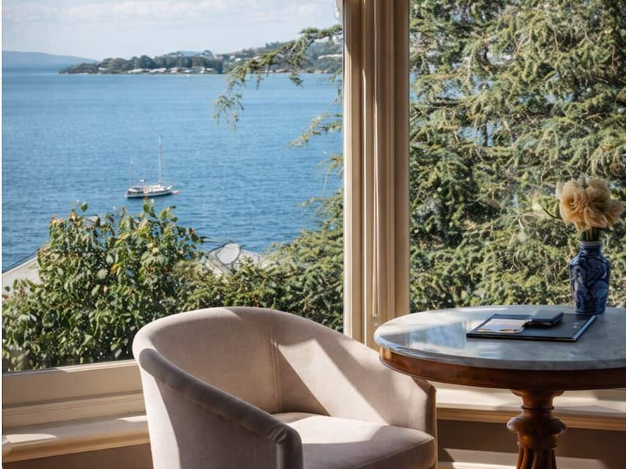 King Waterview - Kelly Room | Premium bedding, pillow-top beds, minibar, individually decorated