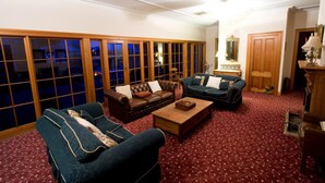 Unclassified image, 3 of 33, button - Ranelagh House (Dubbo)