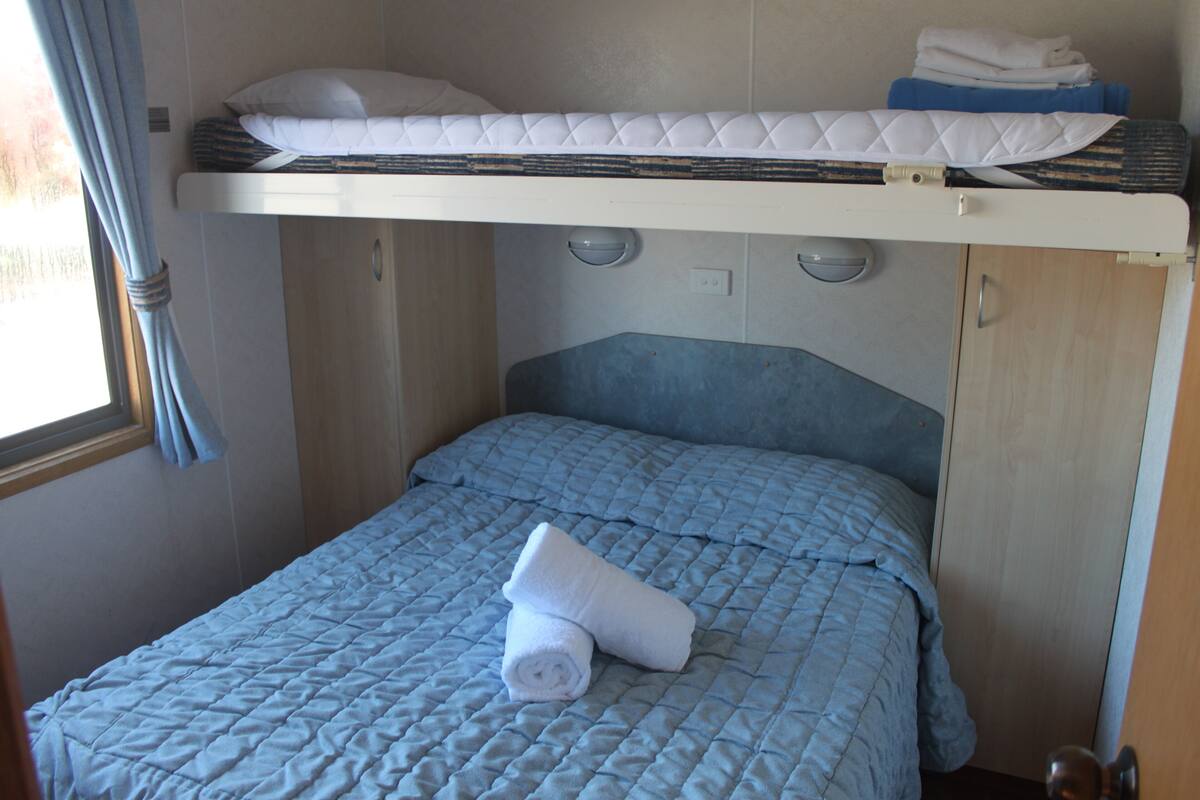 標準小屋, 多間臥室, 非吸煙房, 廚房 (Rosella Villa) | 熨斗/熨衫板、床單