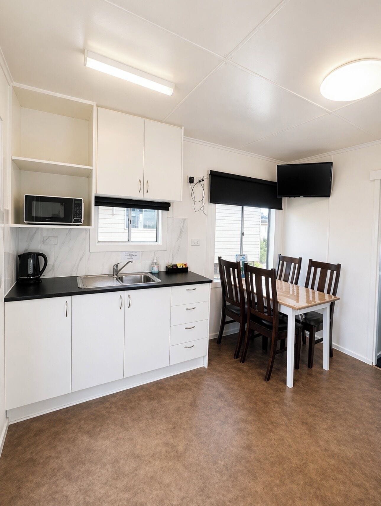 Family Cabin | Private kitchen