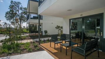 Family Chalet, 2 Bedrooms, Ground Floor (Non Pet Friendly) | Blackout curtains, iron/ironing board, bed sheets